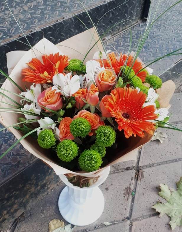 Букет цветов из: Герберы, Хризантемы, Альстромерии и Розы в Кокуй