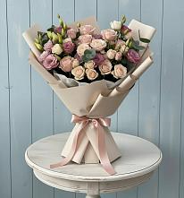 Букет цветов из:  Розы и Лизиантусы #REPLACE_PRED# Кокуй