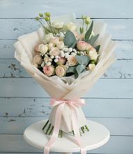 Букет цветов из:  Розы и Лизиантусы #REPLACE_PRED# Кокуй