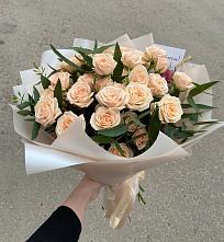 Букет Кремовые розы Латте в Кокуй