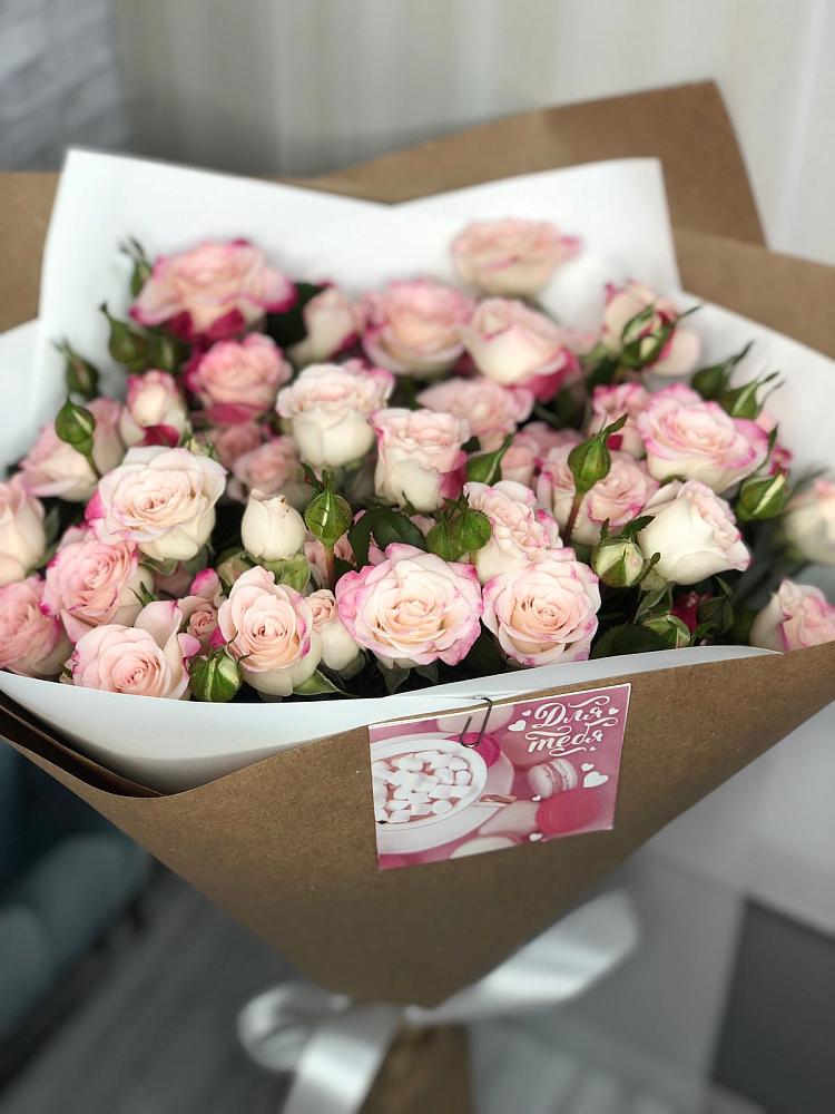 Букет цветов из: Розы в Кокуй