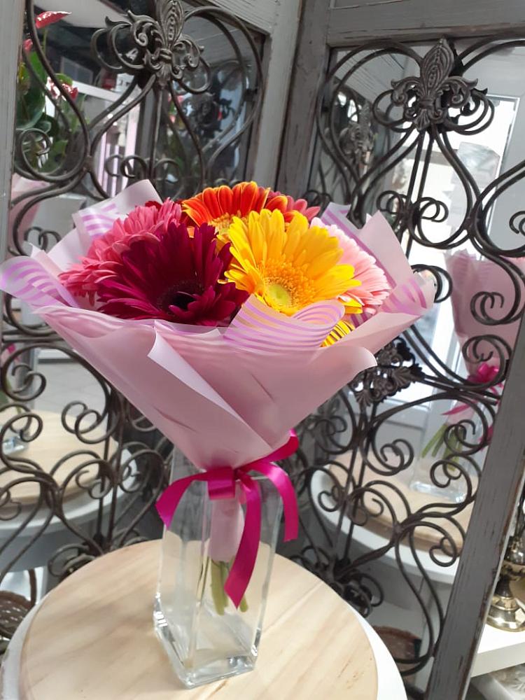 Букет цветов из: Герберы в Кокуй