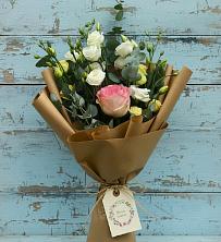 Букет цветов из:  Розы и Лизиантусы в Кокуй
